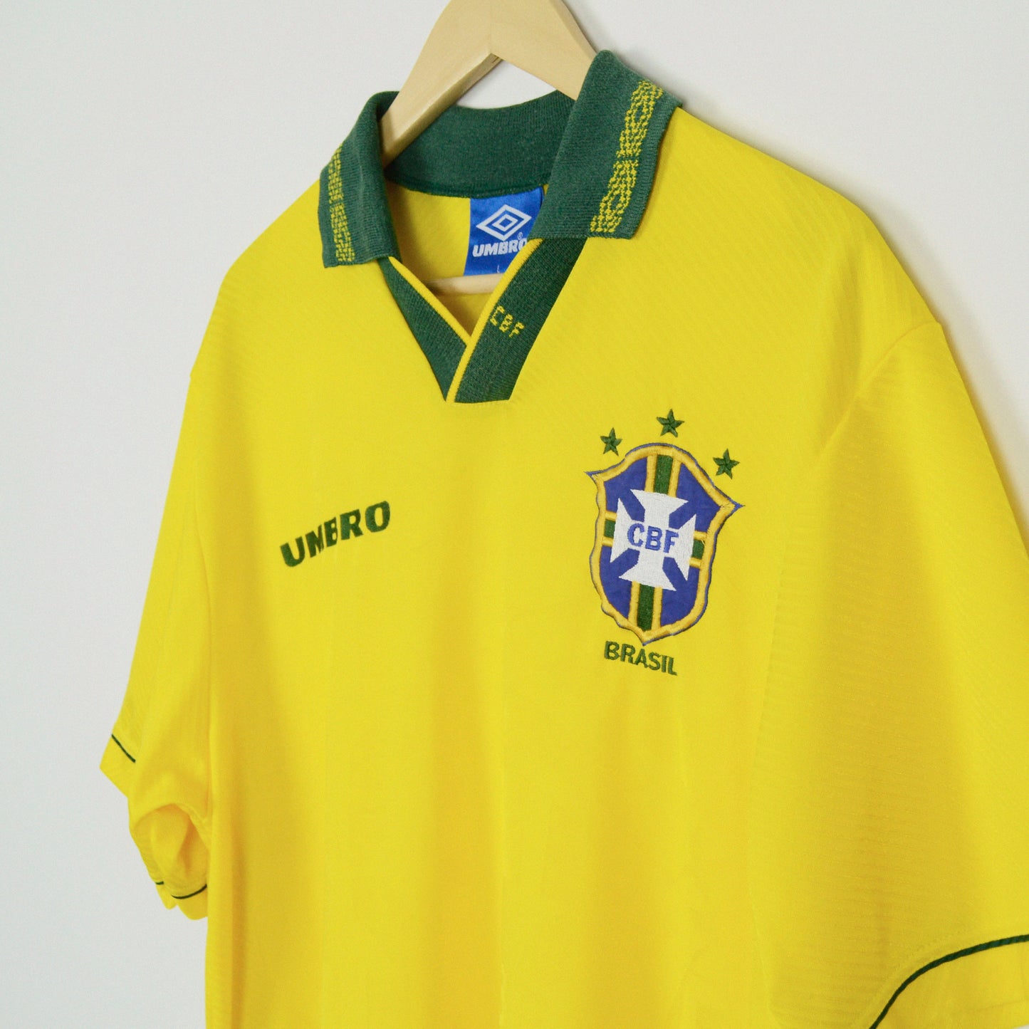 1993-94 Umbro Brazil Home Shirt L
