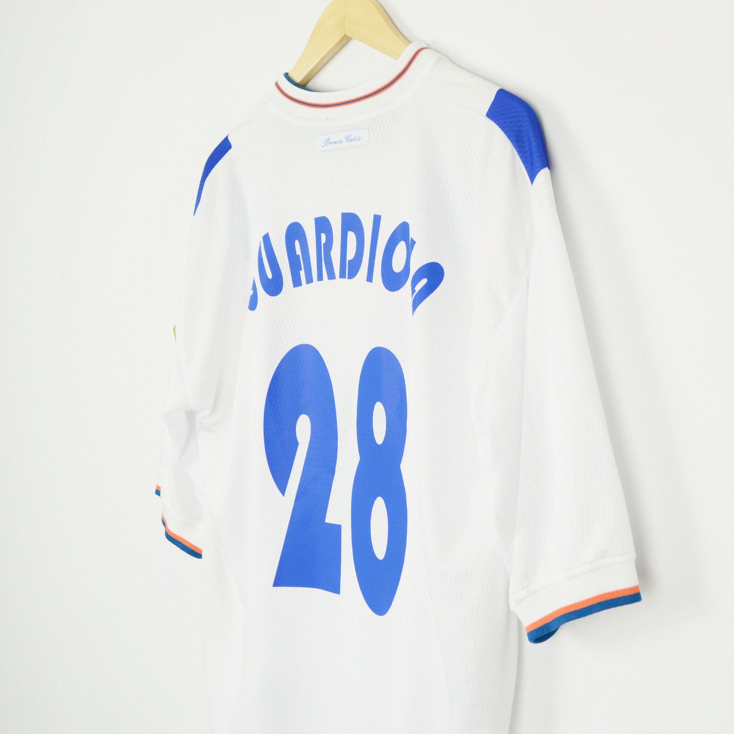 2001-02 Garman Brescia Away Shirt Guardiola 28 L