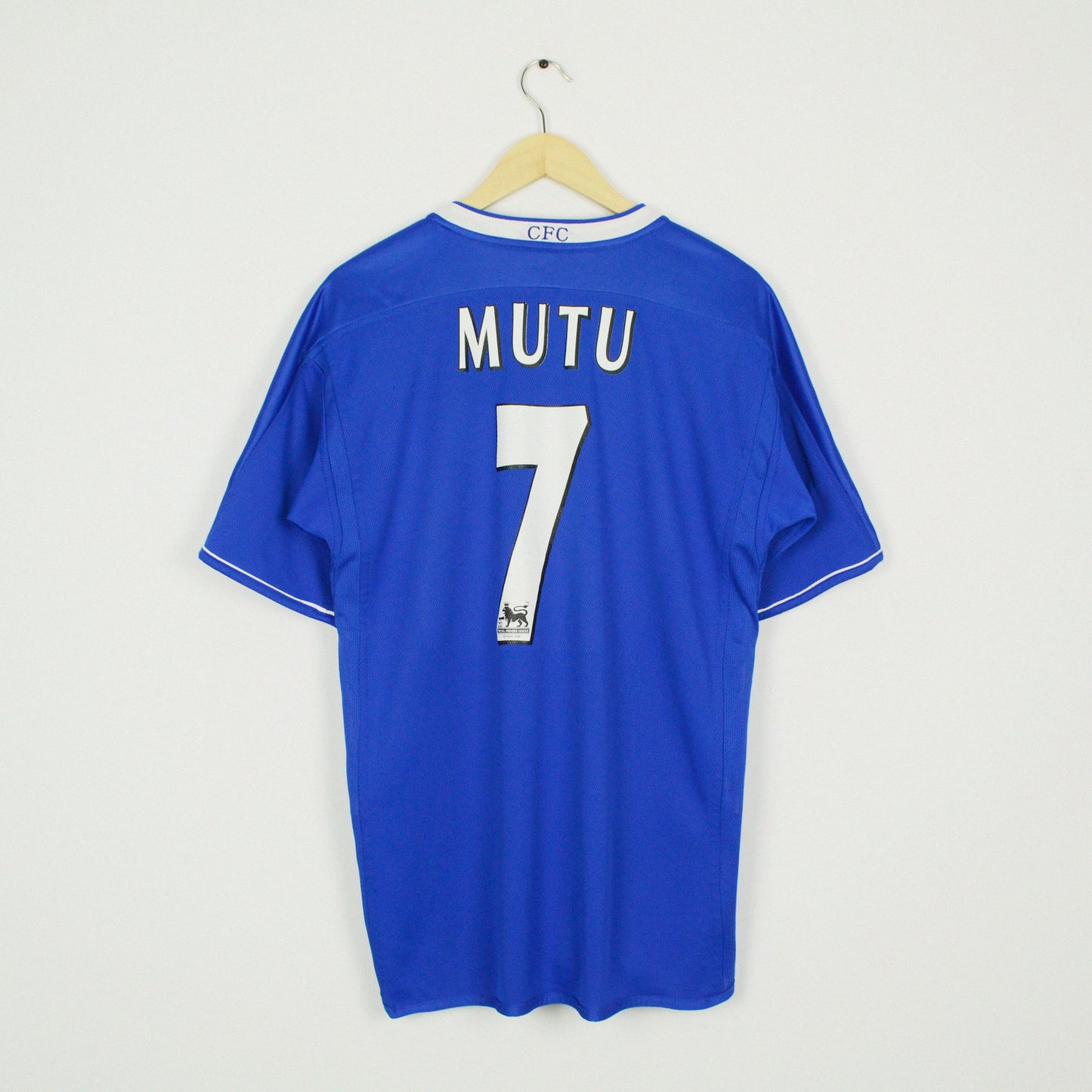 2003-05 Umbro Chelsea Home Shirt Mutu 7 M