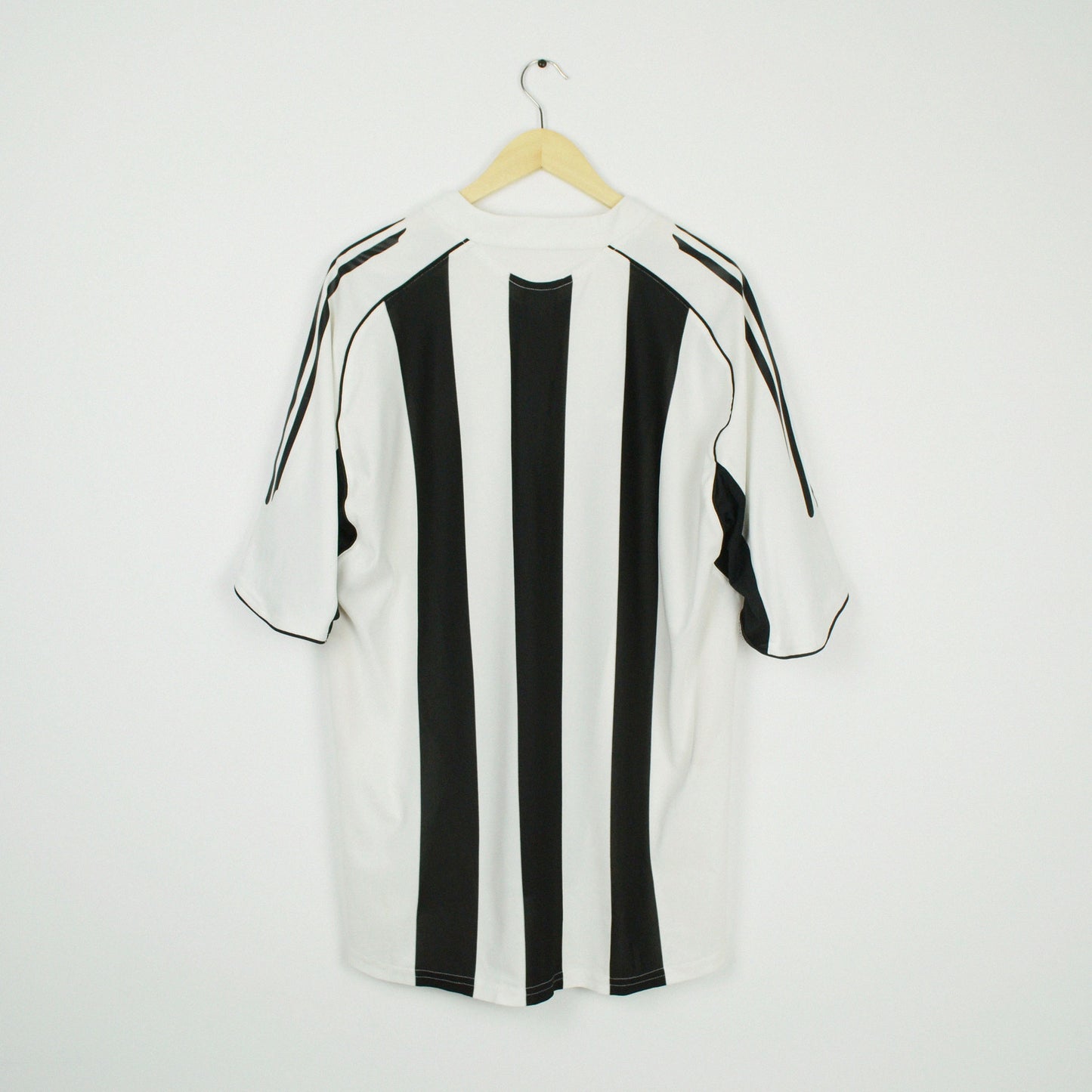 2005-07 Adidas Newcastle Home Shirt L