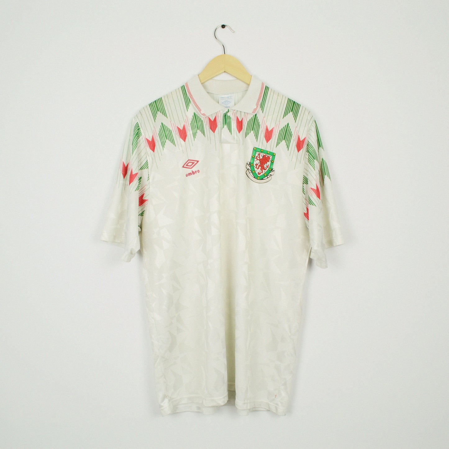 1990-93 Umbro Wales Away Shirt L